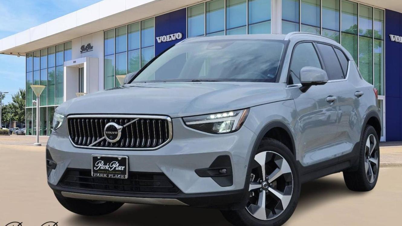 VOLVO XC40 2024 YV4L12UE9R2349068 image