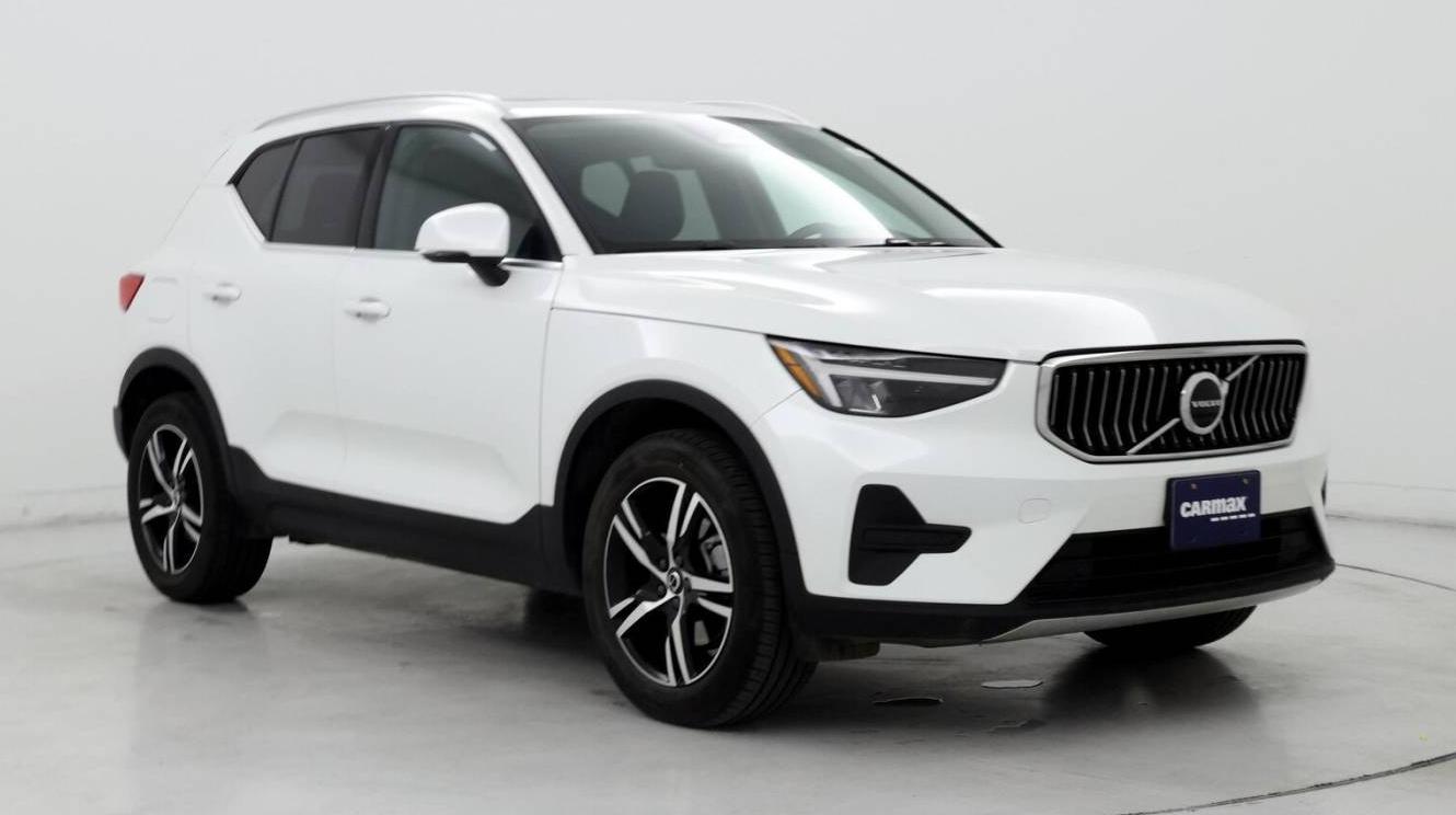 VOLVO XC40 2024 YV4L12UK7R2328791 image