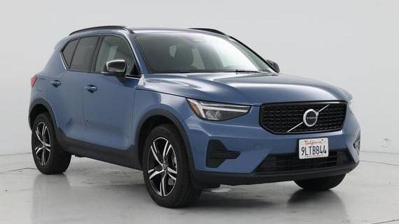 VOLVO XC40 2024 YV4L12UK0R2307104 image