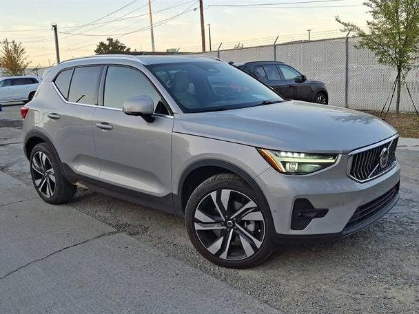 VOLVO XC40 2024 YV4L12UF9R2342971 image