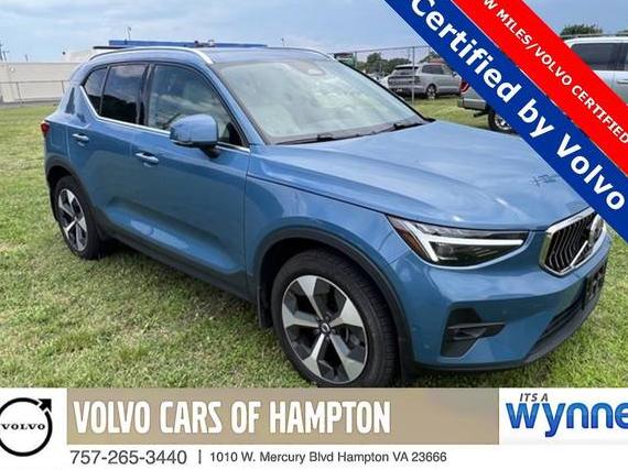 VOLVO XC40 2024 YV4L12UE4R2219490 image