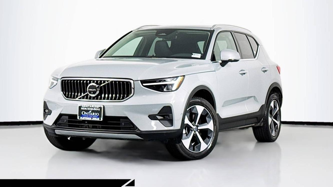 VOLVO XC40 2024 YV4L12UE1R2332782 image