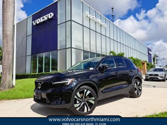 VOLVO XC40 2024 YV4L12UL7R2215156 image