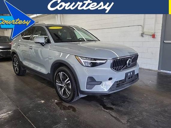 VOLVO XC40 2024 YV4L12UK8R2287748 image
