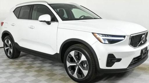 VOLVO XC40 2024 YV4L12UE4R2350127 image