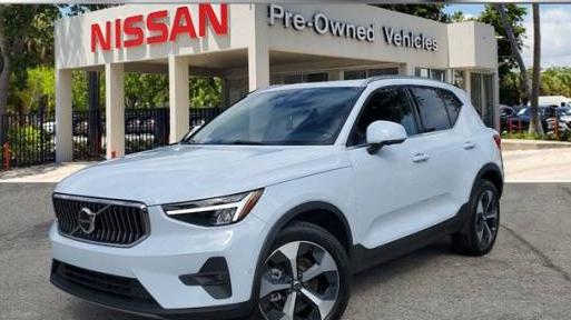 VOLVO XC40 2024 YV4L12UE7R2240477 image