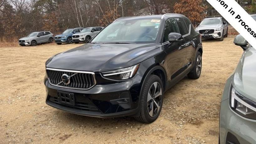 VOLVO XC40 2024 YV4L12UE1R2332913 image