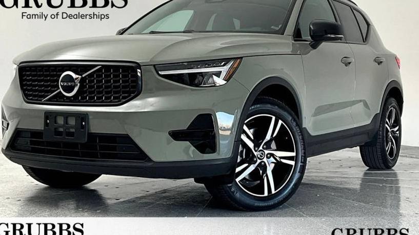 VOLVO XC40 2024 YV4L12UK9R2324855 image