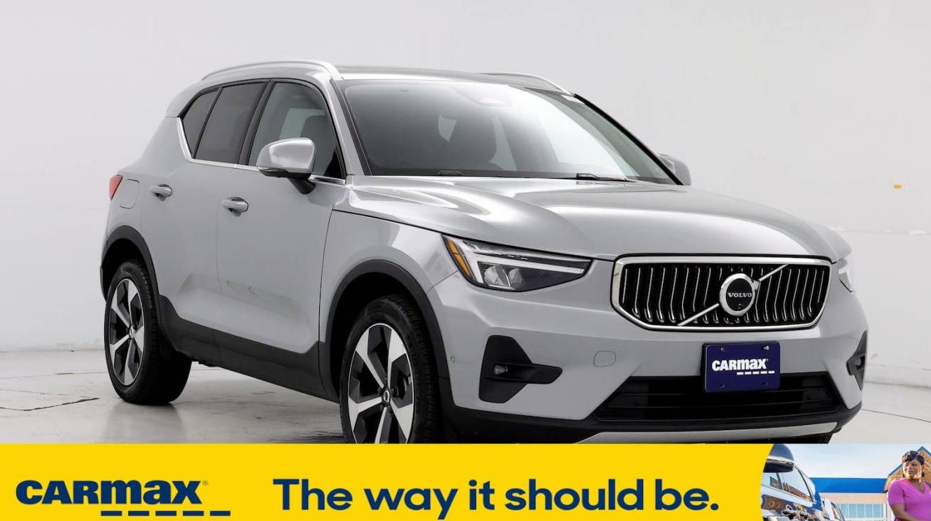 VOLVO XC40 2024 YV4L12UE4R2332629 image