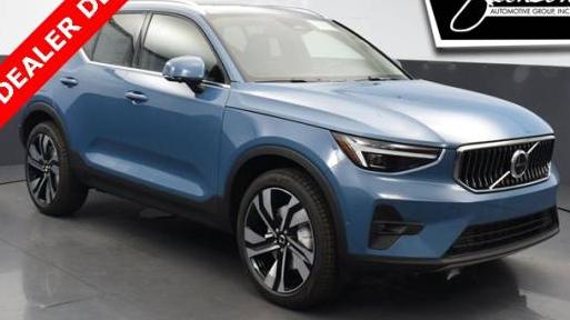 VOLVO XC40 2024 YV4L12UE7R2204840 image