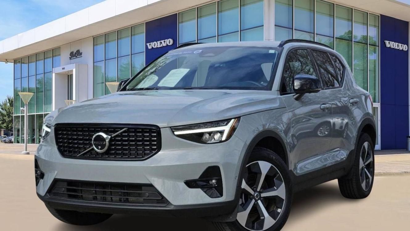 VOLVO XC40 2024 YV4L12UL6R2326121 image