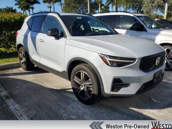 VOLVO XC40 2024 YV4L12UK6R2226477 image