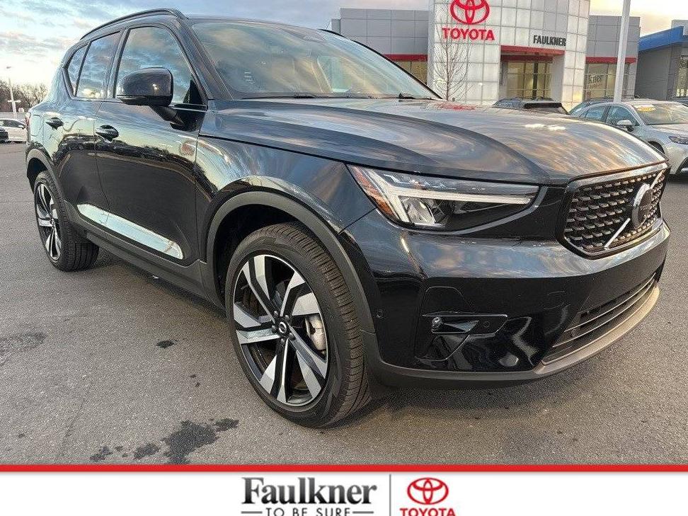 VOLVO XC40 2024 YV4L12ULXR2286206 image