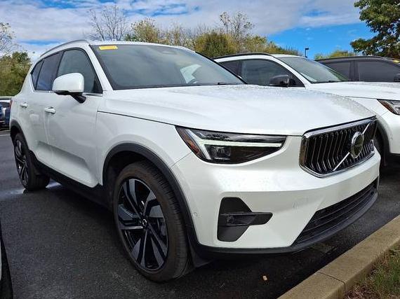 VOLVO XC40 2024 YV4L12UF2R2208237 image VOLVO XC40 2024 YV4L12UF2R2208237 image