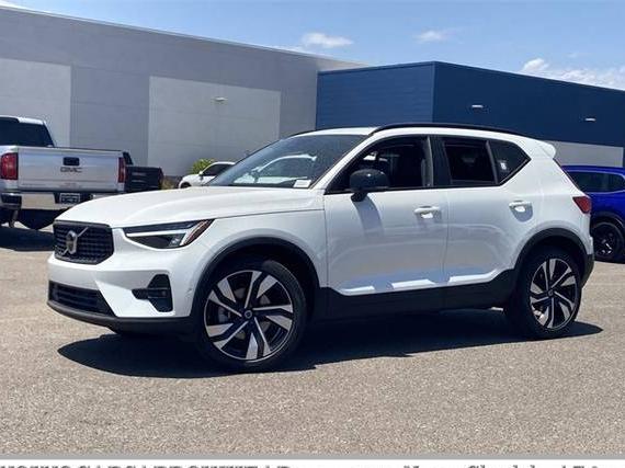 VOLVO XC40 2024 YV4L12UL6R2288230 image