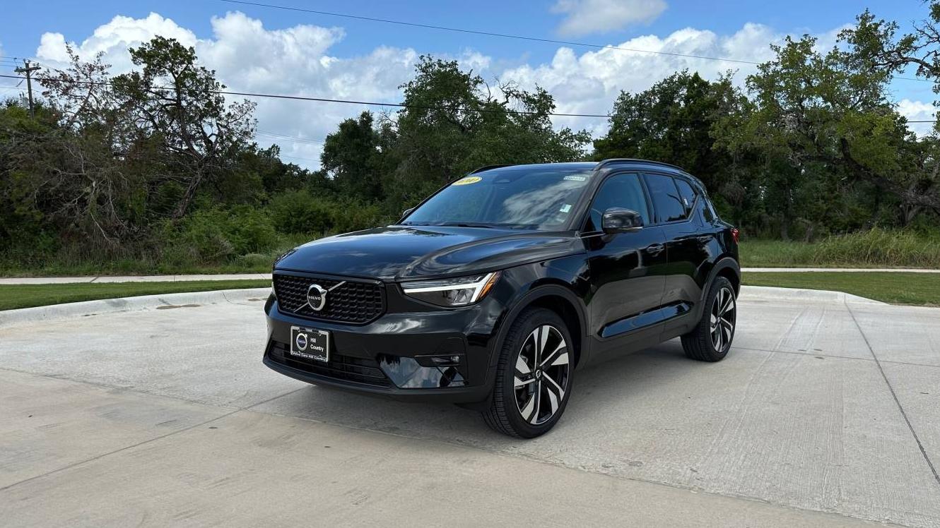 VOLVO XC40 2024 YV4L12UL7R2288348 image