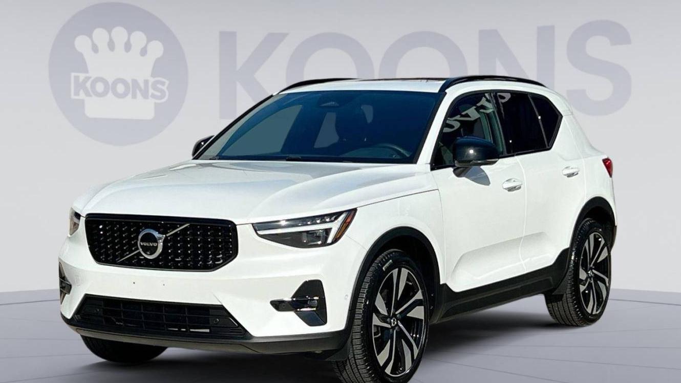 VOLVO XC40 2024 YV4L12UM9R2230265 image