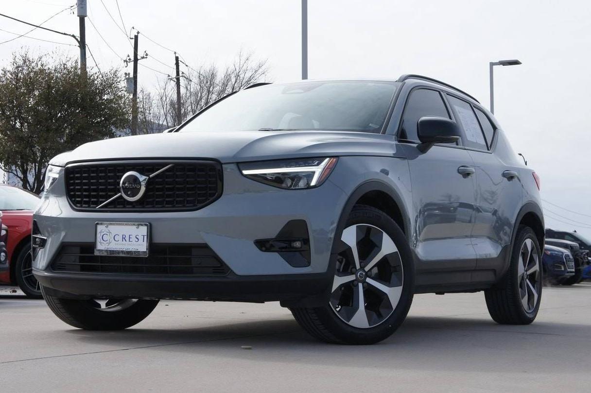 VOLVO XC40 2024 YV4L12UL3R2330742 image