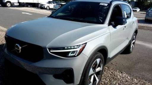 VOLVO XC40 2024 YV4L12UL6R2245717 image