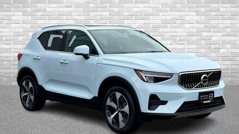 VOLVO XC40 2024 YV4L12UKXR2215045 image