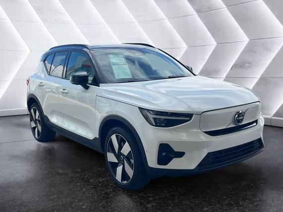 VOLVO XC40 2024 YV4ER3XM5R2232419 image