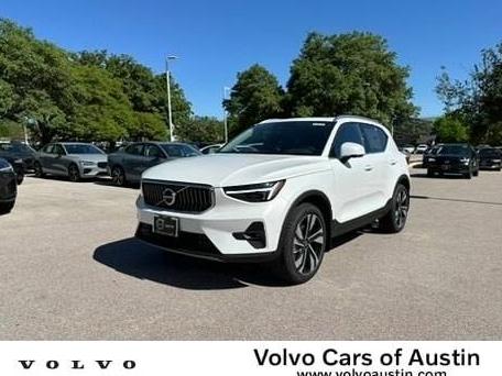 VOLVO XC40 2024 YV4L12UF9R2348656 image