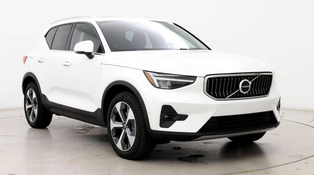 VOLVO XC40 2024 YV4L12UE4R2246091 image