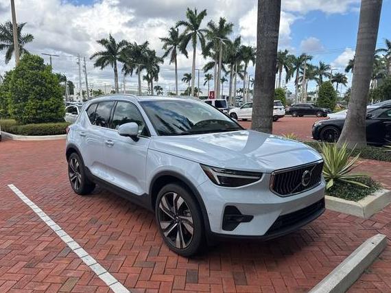 VOLVO XC40 2024 YV4L12UE6R2219183 image VOLVO XC40 2024 YV4L12UE6R2219183 image