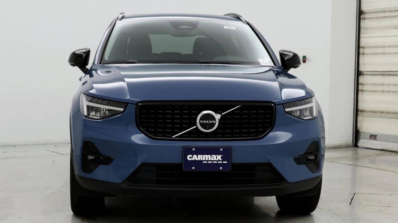 VOLVO XC40 2024 YV4L12UL4R2326733 image