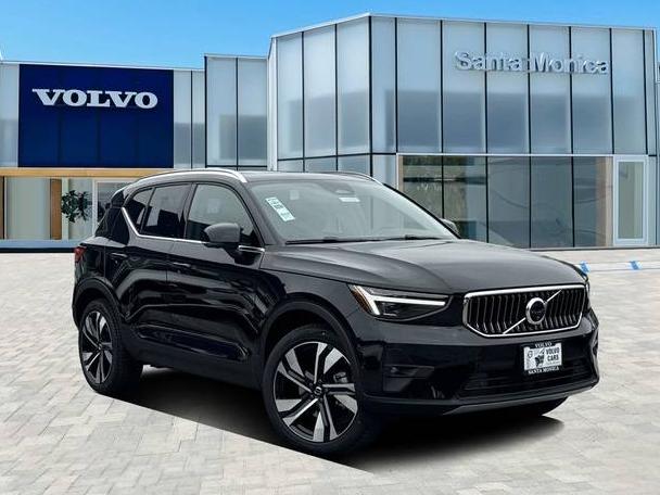 VOLVO XC40 2024 YV4L12UE7R2366452 image