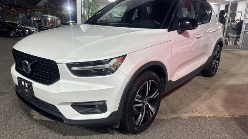 VOLVO XC40 2020 YV4162UM9L2348719 image