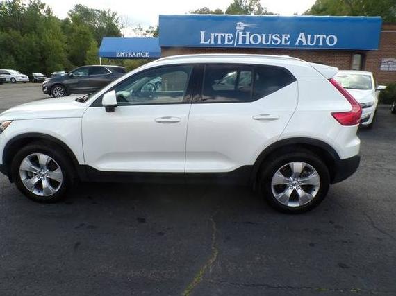 VOLVO XC40 2022 YV4162UK6N2759612 image