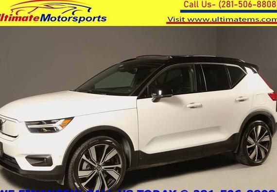 VOLVO XC40 2022 YV4ED3UR7N2712437 image