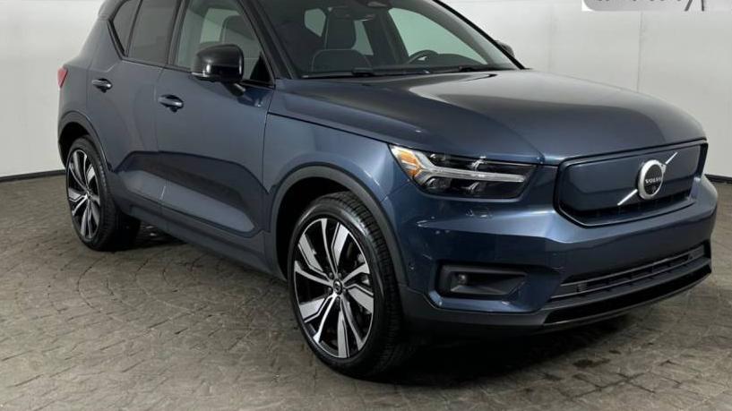 VOLVO XC40 2022 YV4ED3UB8N2658049 image