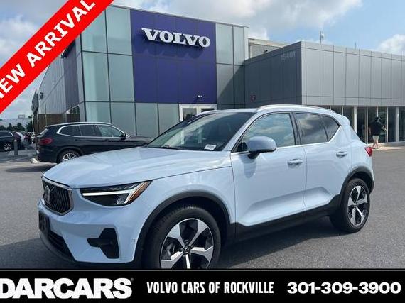 VOLVO XC40 2025 YV4L12UE9S2458507 image