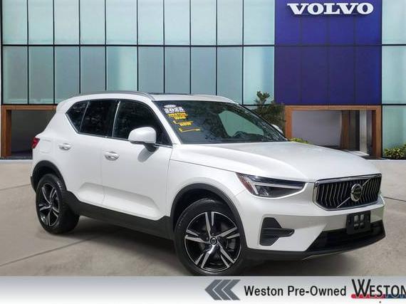 VOLVO XC40 2025 YV4L12UJ1S2474715 image VOLVO XC40 2025 YV4L12UJ1S2474715 image