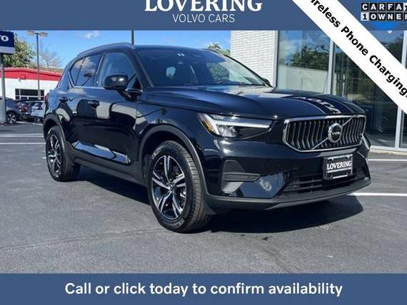 VOLVO XC40 2025 YV4L12UJ6S2561591 image