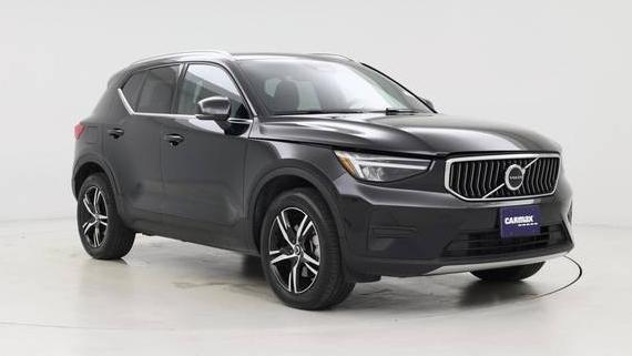 VOLVO XC40 2025 YV4L12UJ1S2474181 image