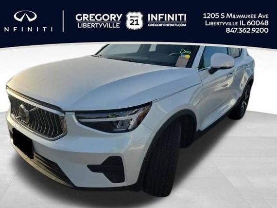 VOLVO XC40 2025 YV4L12UJ8S2473674 image