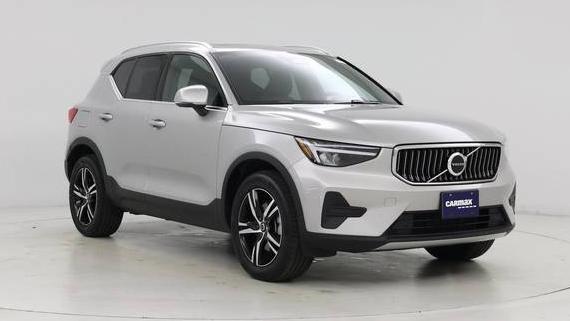 VOLVO XC40 2025 YV4L12UJ6S2469526 image