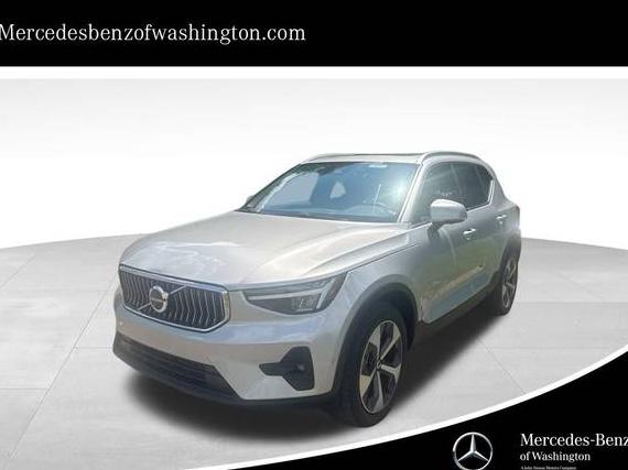 VOLVO XC40 2025 YV4L12UE9S2489997 image