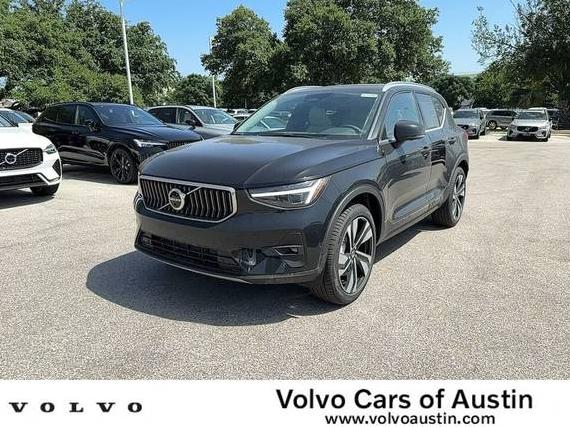 VOLVO XC40 2025 YV4L12UE6S2452101 image