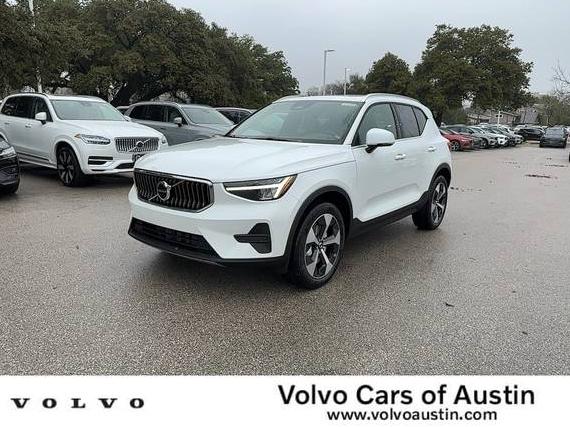 VOLVO XC40 2025 YV4L12UJ6S2537419 image