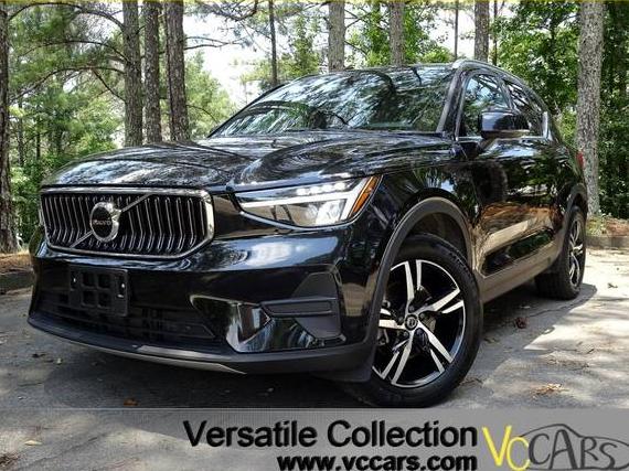 VOLVO XC40 2025 YV4L12UJ4S2465782 image