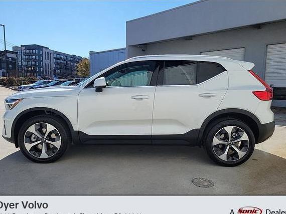 VOLVO XC40 2025 YV4L12UJ2S2532119 image