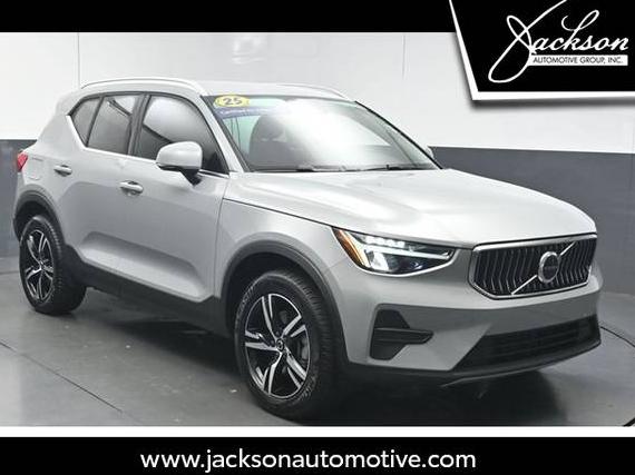 VOLVO XC40 2025 YV4L12UJ7S2559834 image VOLVO XC40 2025 YV4L12UJ7S2559834 image