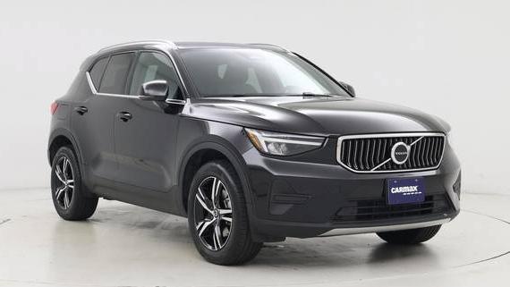 VOLVO XC40 2025 YV4L12UJ0S2473832 image
