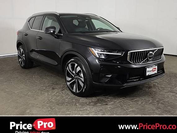 VOLVO XC40 2025 YV4L12UE1S2503052 image VOLVO XC40 2025 YV4L12UE1S2503052 image