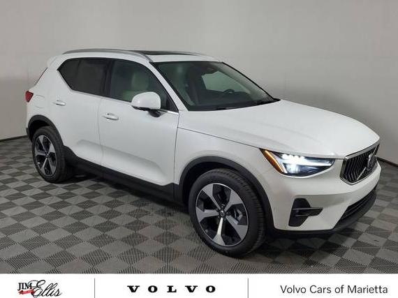 VOLVO XC40 2025 YV4L12UE6S2511518 image