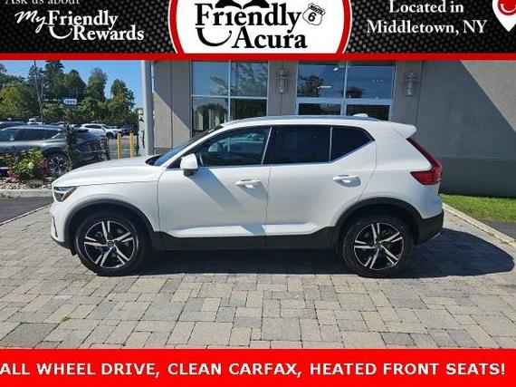 VOLVO XC40 2025 YV4L12UJ6S2475424 image